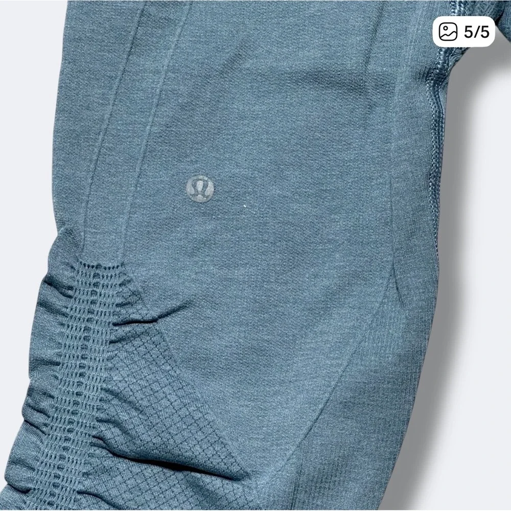 Lululemon Womens‎ In the Flow Crop Size 4 Gray Athleisure Yoga Sporty - Picture 5 of 5